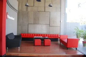 Mango Hotels Tune, Ahmedabad - Coin salon dans le hall