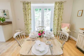 St John's Cottage - Dining