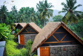 Maayaa riverside villa by KPM Tripenta - Room