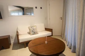 Serena Buzios - Room