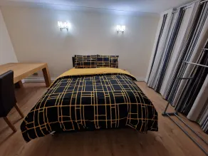 SnoozeDen Chalvey - Free Parking, Near M4 J6 - Room