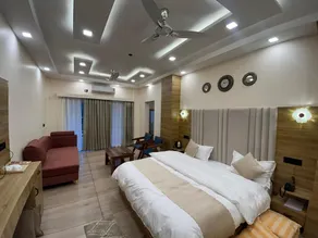 Peepal Hotel And Restaurant - Quarto
