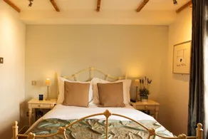 Bath House Hotel & Restaurant - Room