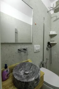 Hotel Nika Radhime - Bathroom