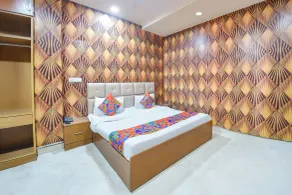 FabHotel Royal Residency Sector 11 - Zimmer
