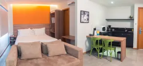 Malibu Plaza Hotel - Room