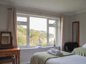 Dolphins - Habitación