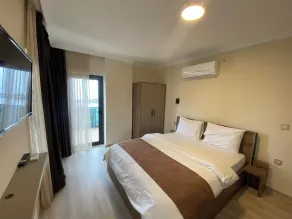 Rena Grand Residence & Suit - Room