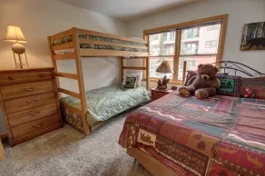 Snake River 13 by SummitCove Lodging in Colorado - Room