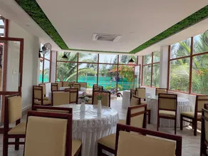 Love Green Resorts - Restaurant
