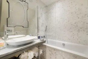 Hotel Cluny Square - Bad