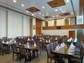 Savitri Resort - Restaurant