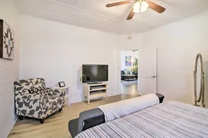 Texas Home w/ Backyard Oasis, Walk to Main St - Innvendig
