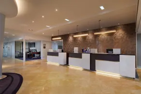 DoubleTree by Hilton Manchester Airport - Reception