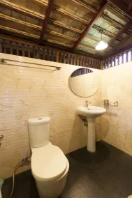 Baansuwanburi - บ้านสุวรรณบุรี - Salle de bain