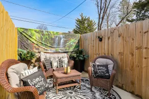 Walk to Dining & Parks! Baltimore Home w/ Yard - Interior