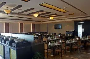 Legend Sarovar Portico - Restaurant