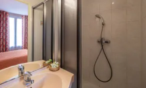 Hôtel Terminus Montparnasse - Salle de bain