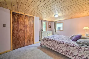 Charming Houghton Lake Cottage w/ Backyard! - Interiør