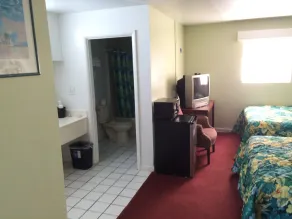 Dixie Plaza Hotel - Zimmer