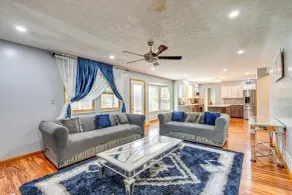 Families Welcome: Lake-view Home, 2 Mi to Gahanna! - Interiör