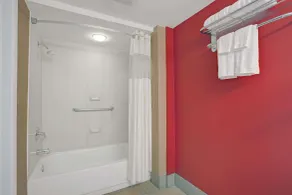 Days Inn by Wyndham Ridgefield NJ - Salle de bain