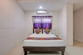 FabHotel Aarvi Executive - Quarto