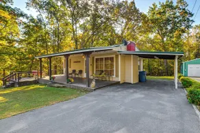 < 1 Mi to Fishing: Springville Home w/ Fireplace! - Interior