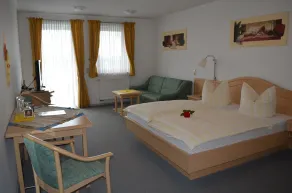 Gasthaus Pension Augenstein - Room