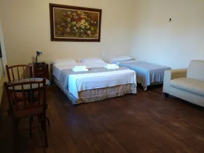 Chez Les Rois Guesthouse - Quarto