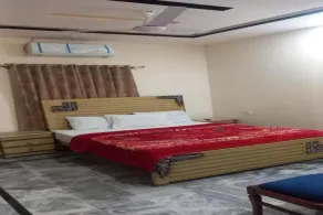 New Palace Guest House - Quarto
