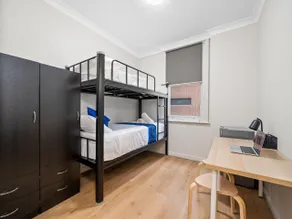 Homi Central - Zimmer