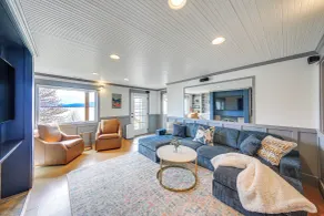 Stunning Sandpoint Lakefront Home: Hot Tub + Dock - Interior
