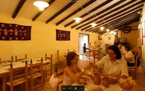 Omu Axiu - Restaurang