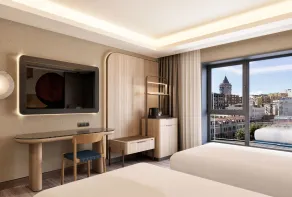 Delta Hotels by Marriott Istanbul Karakoy - Room