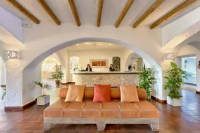 COLONNA GRAND HOTEL CAPO TESTA, a Colonna Luxury Beach Hotel, Santa Teresa Sardegna - Réception