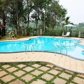 Indeevara Retreat (A unit of Saroma Hill Resorts) - Pool