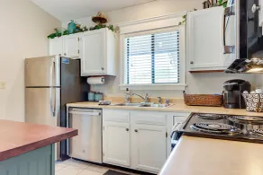 Walk to Pool + Lake: Cozy Osage Beach Condo - Interior