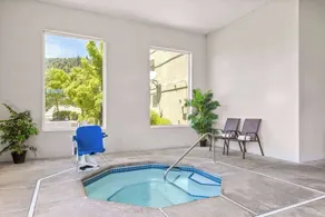 Super 8 by Wyndham Roseburg - Piscine