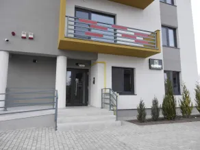 Clement Apartments - Interior entrance