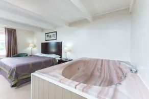 Super 8 by Wyndham Beaver Falls - Habitación
