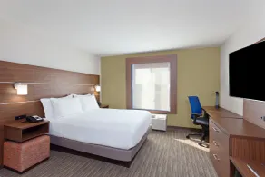 Holiday Inn Express West Los Angeles by IHG - Room