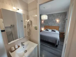 Chez Terrassier - Logis Hôtels - Hotel et Restaurant - Camera