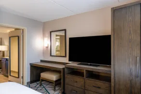 Embassy Suites by Hilton Seattle Bellevue - Camera