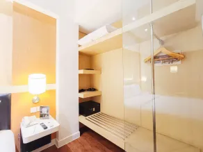 Brits Hotel Karawang - Room