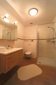 Ferienchalet zum Lebzelter mit Sauna und Whirlpool - Badeværelse