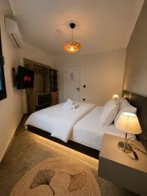 Mirşah Suit - Room