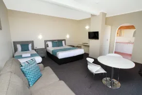 Twofold Bay Motor Inn - Room