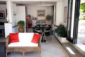 Hotel Sedonia - Coin salon dans le hall