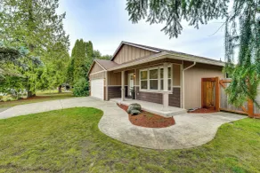 Puget Sound Single-level Gem w/ Outdoor Fun! - Innvendig